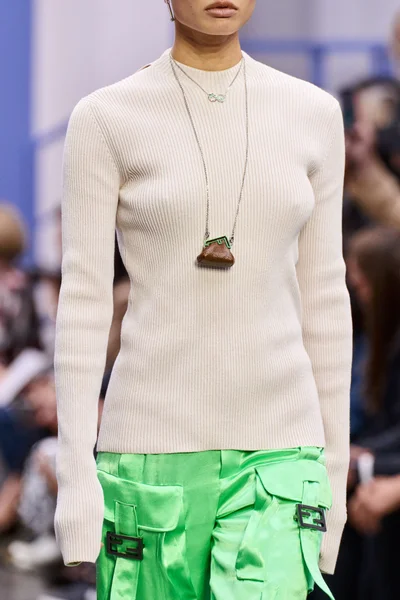 Look 87